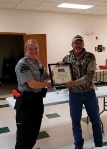 Top Test Score 2019: WWA Executive Director Bruce Ross presents Warden Mary Bisch with the 2019 Top Test Score award. Congratulations Mary!